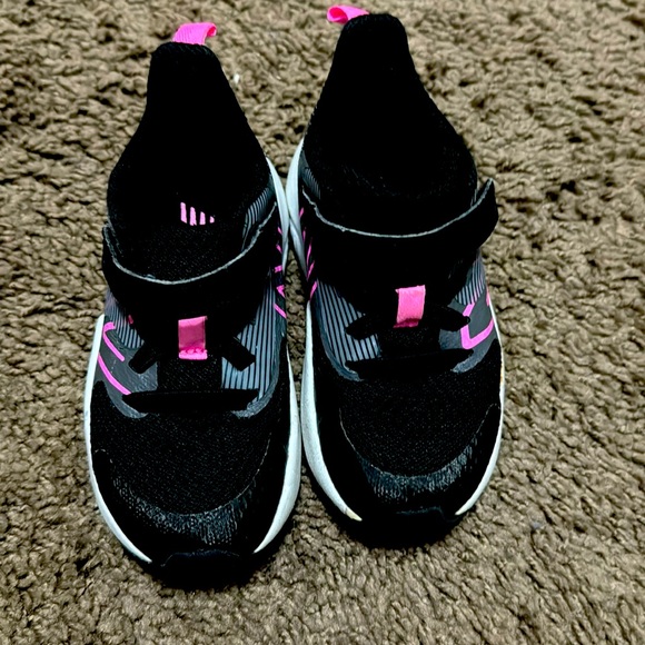 New Balance Other - Black and pink sneakers